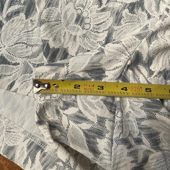 Athleta Women's Trekkie North Short with Pockets Green White Floral Lace Size 22 - Picture 8 of 10